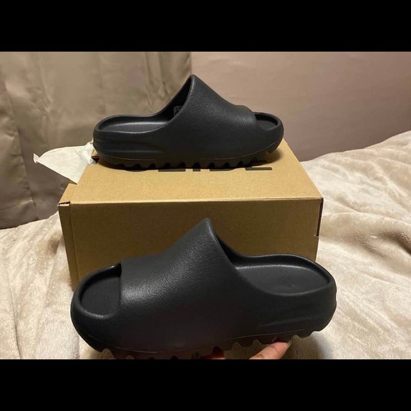adidas gazelle silver green womens Adidas Yeezy Slide 'Flax' Grade-School main image 1